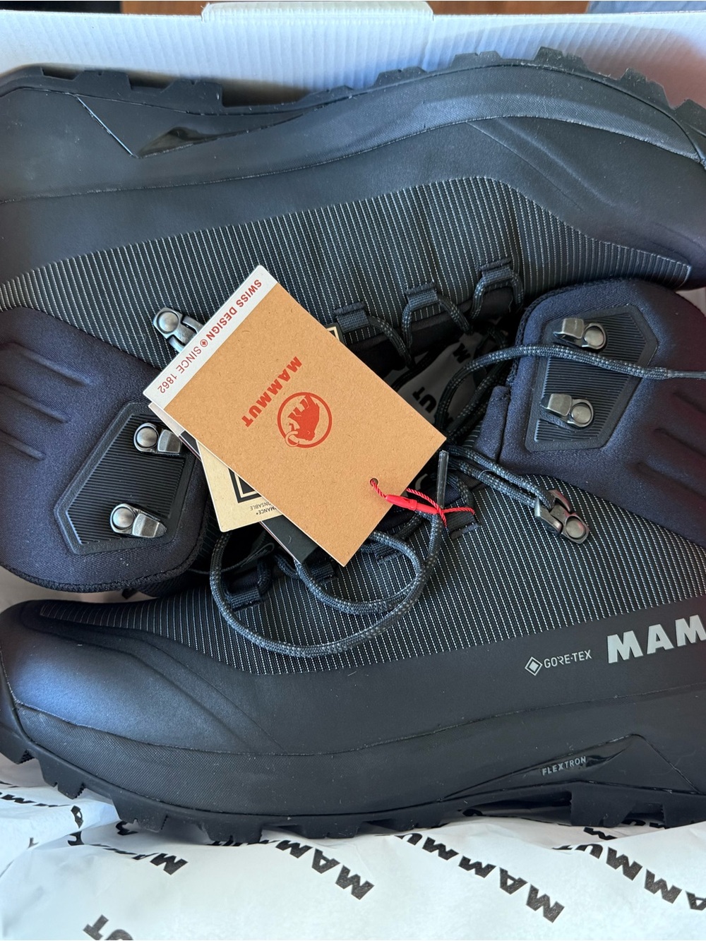 Mammut Men’s Black Waterproof Gore-Tex Hiking Boots